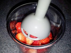 Erdbeer-Kirsch-Jogurt Arbeitsschritt 2