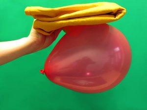 Elektrostatische Ladung Luftballon