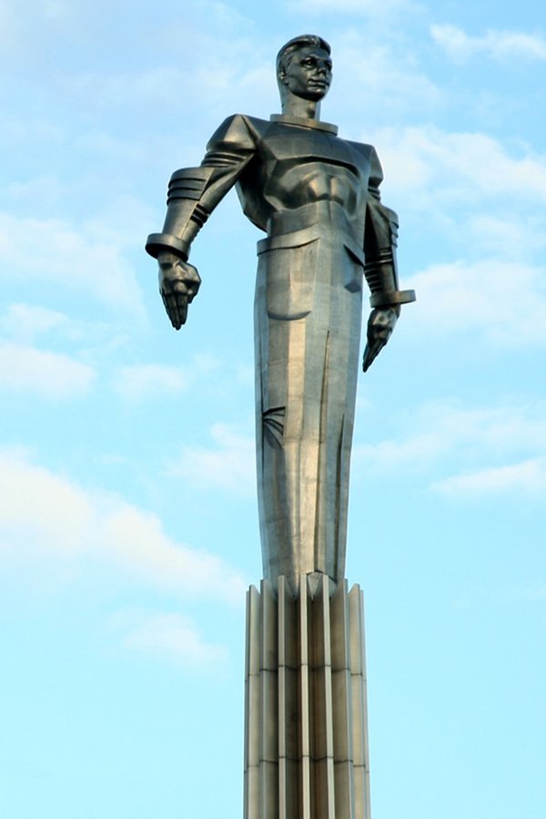 Juri Gagarin: Statue