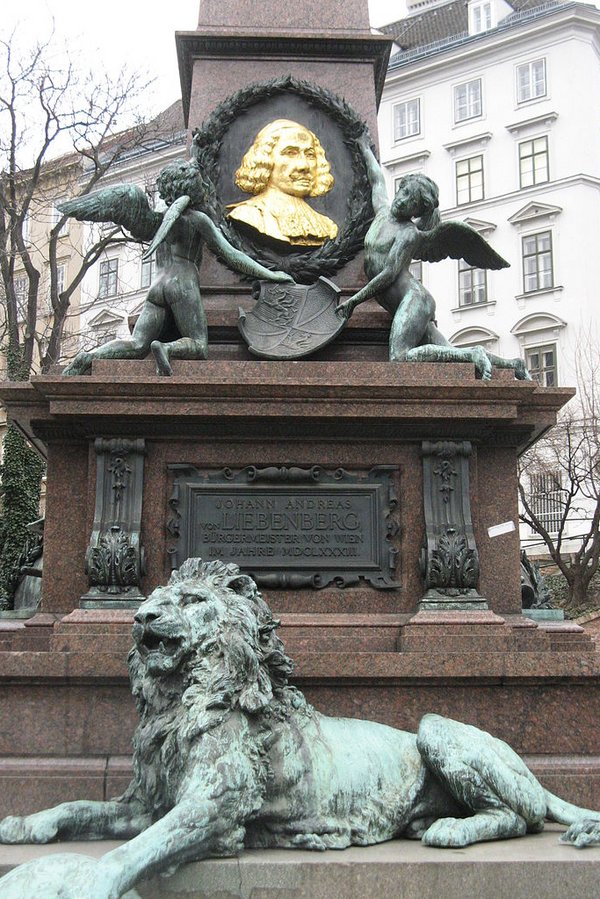 Liebenberg Denkmal
